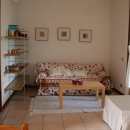 アパート Le Vele Con Giardino E Piscina